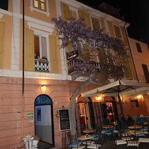 https://albergo-il-glicine.hotelitalianriviera.com